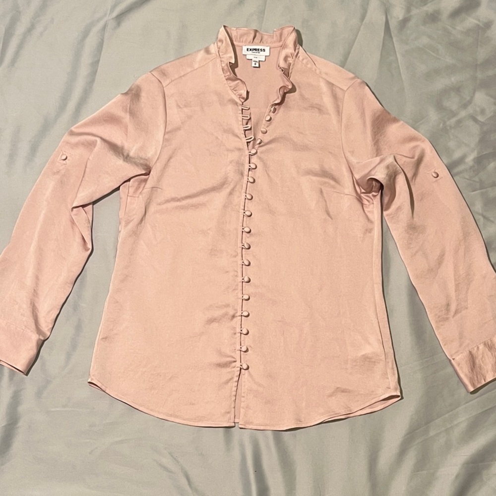Express Pretty Pink Blush Ruffle Button Blouse size Medium Slim Fit Long Sleeve